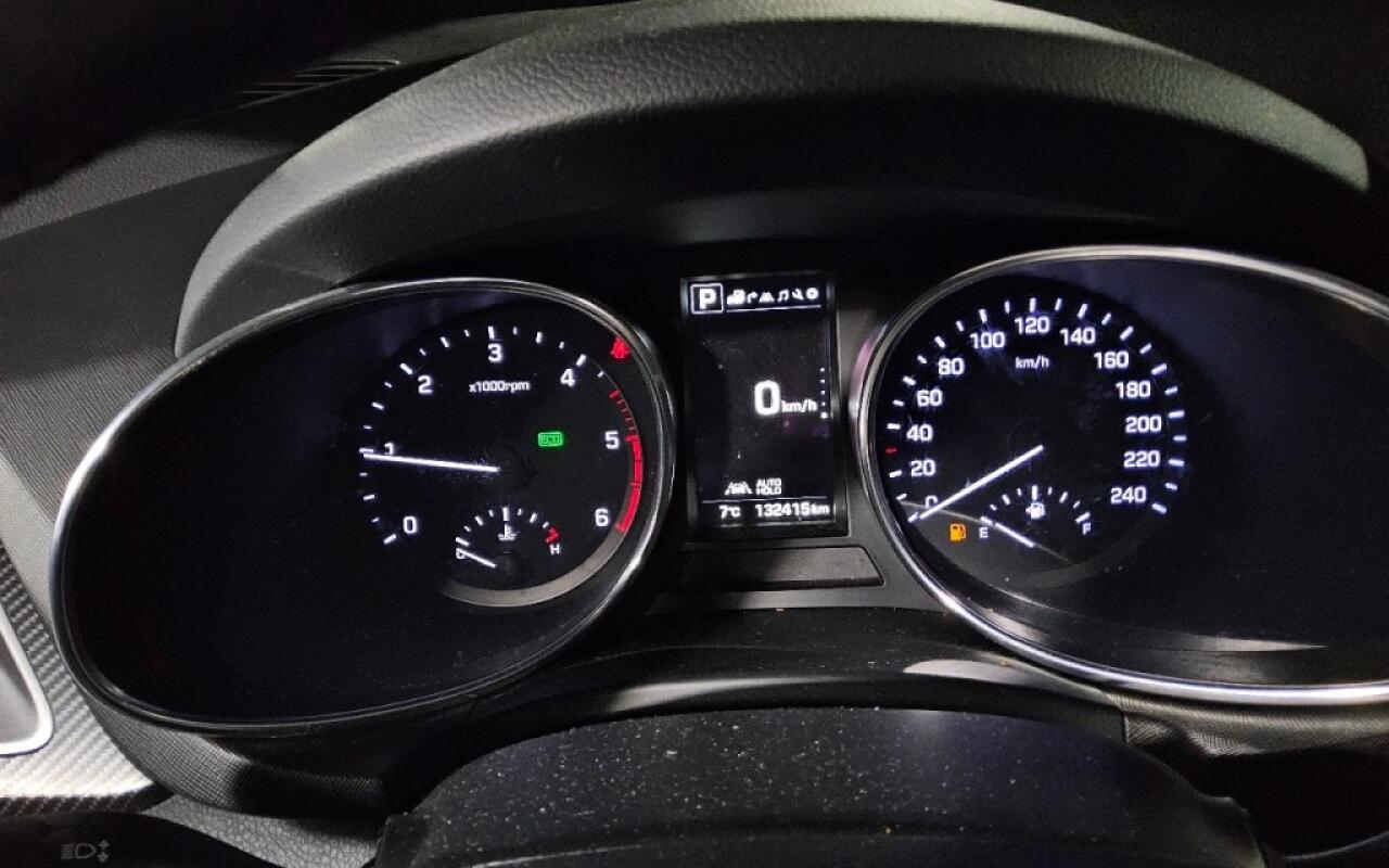 Hyundai SantaFe (2015)