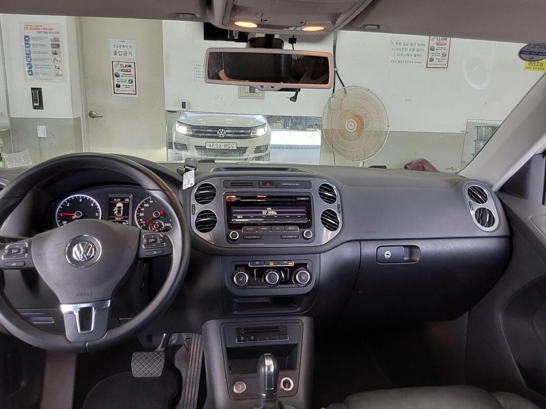 Volkswagen Tiguan (2014)