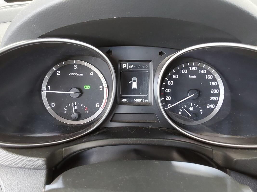 Hyundai Santa Fe (2016)