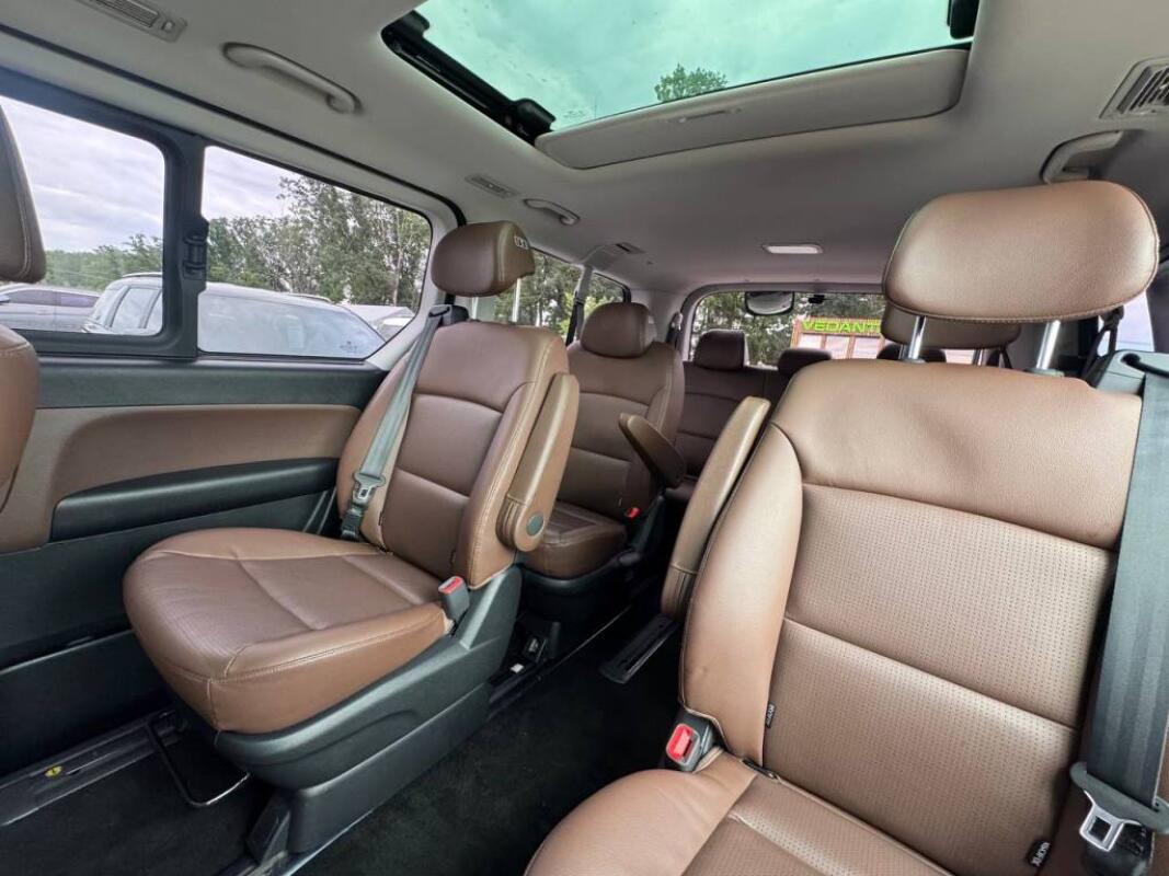 Hyundai Grand Starex (2020)