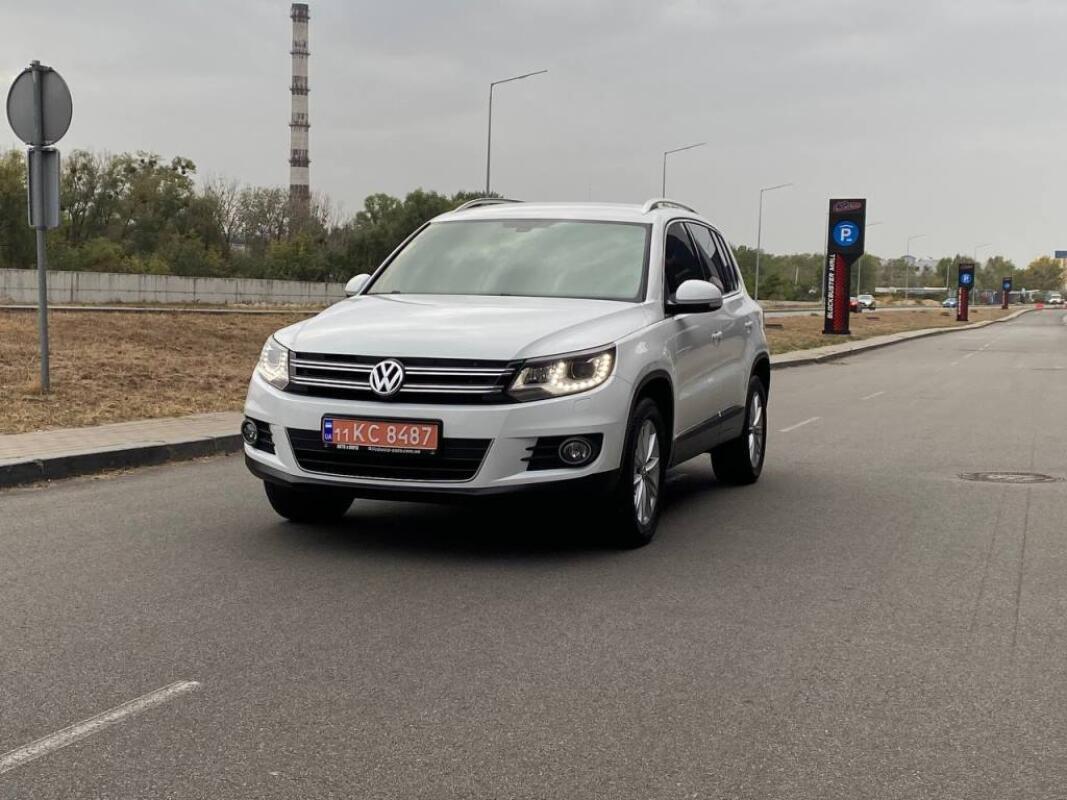 Volkswagen Tiguan (2015)