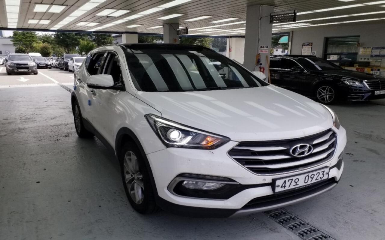 Hyundai SantaFe (2016)