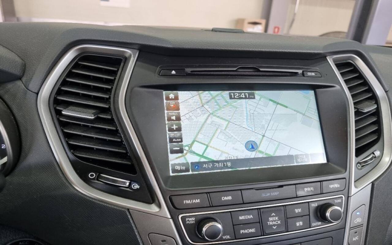 Hyundai SantaFe (2016)