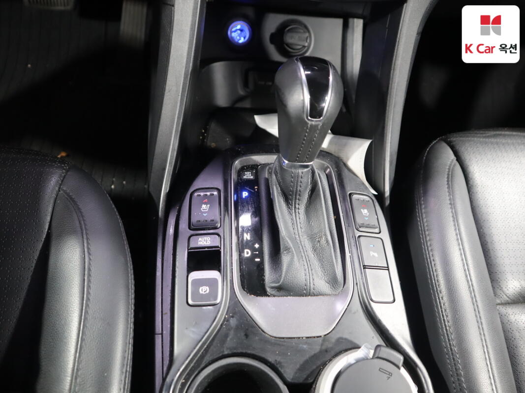 Hyundai SantaFe (2014) Hyundai SantaFe (2014)