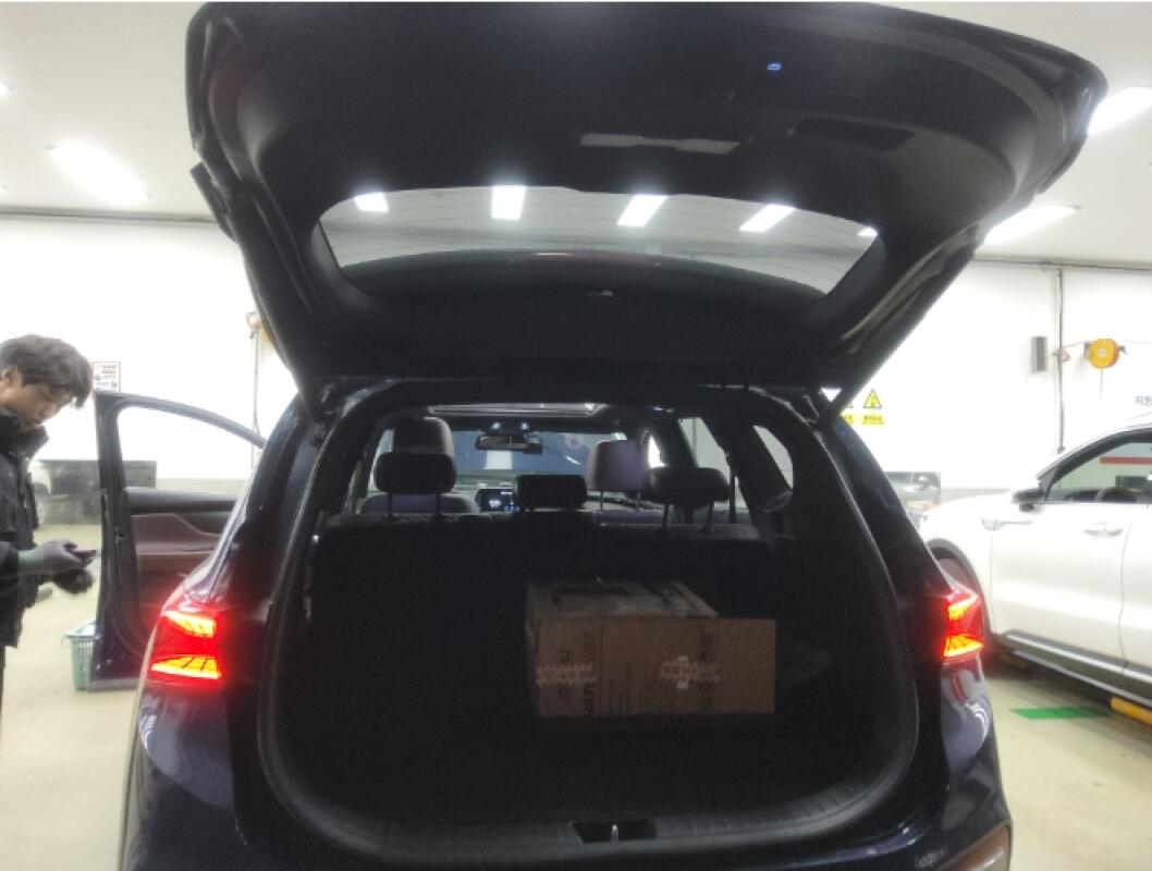 Hyundai SantaFe (2018)