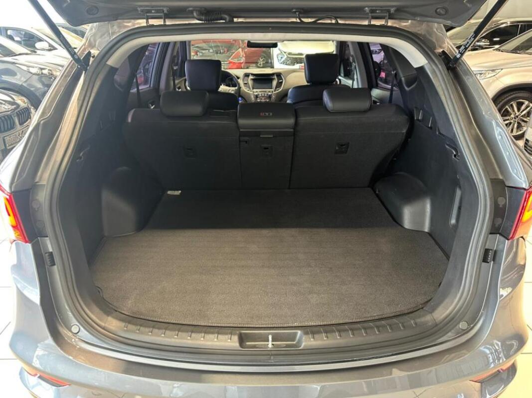 Hyundai SantaFe (2016)