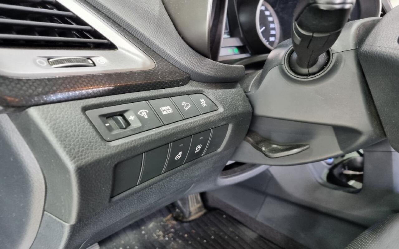 Hyundai SantaFe (2016)