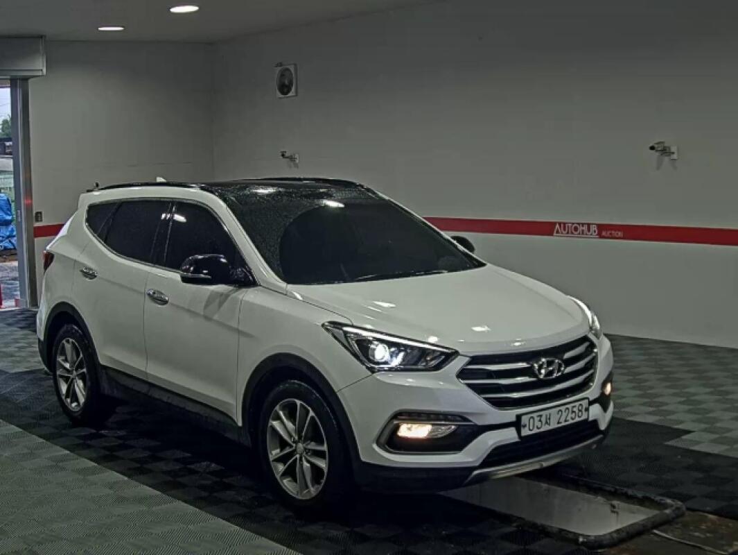 Hyundai SantaFe (2016)