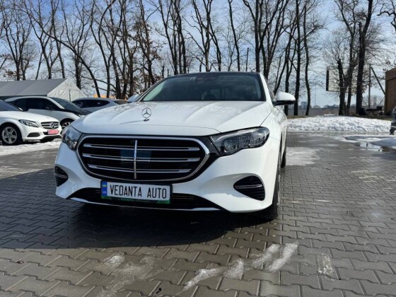 Mercedes E220d (2024)