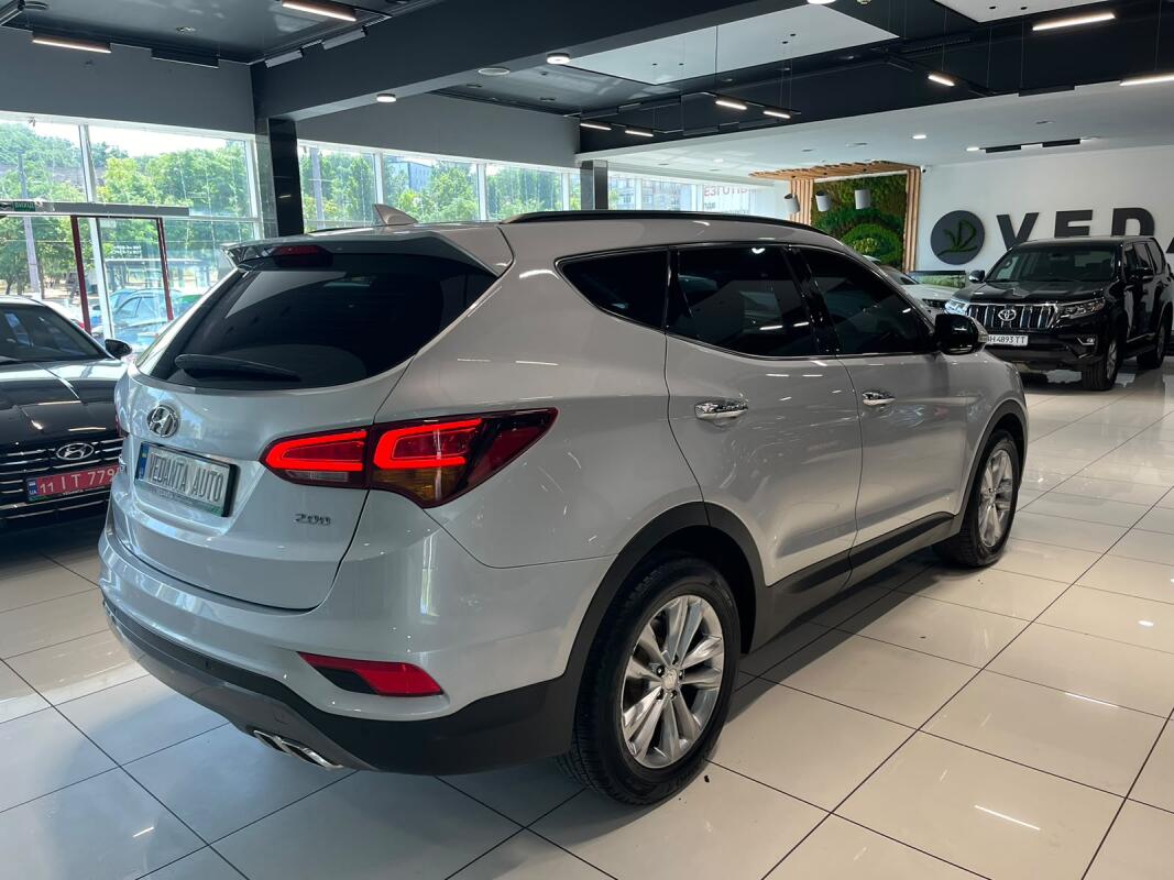 Hyundai SantaFe (2017)