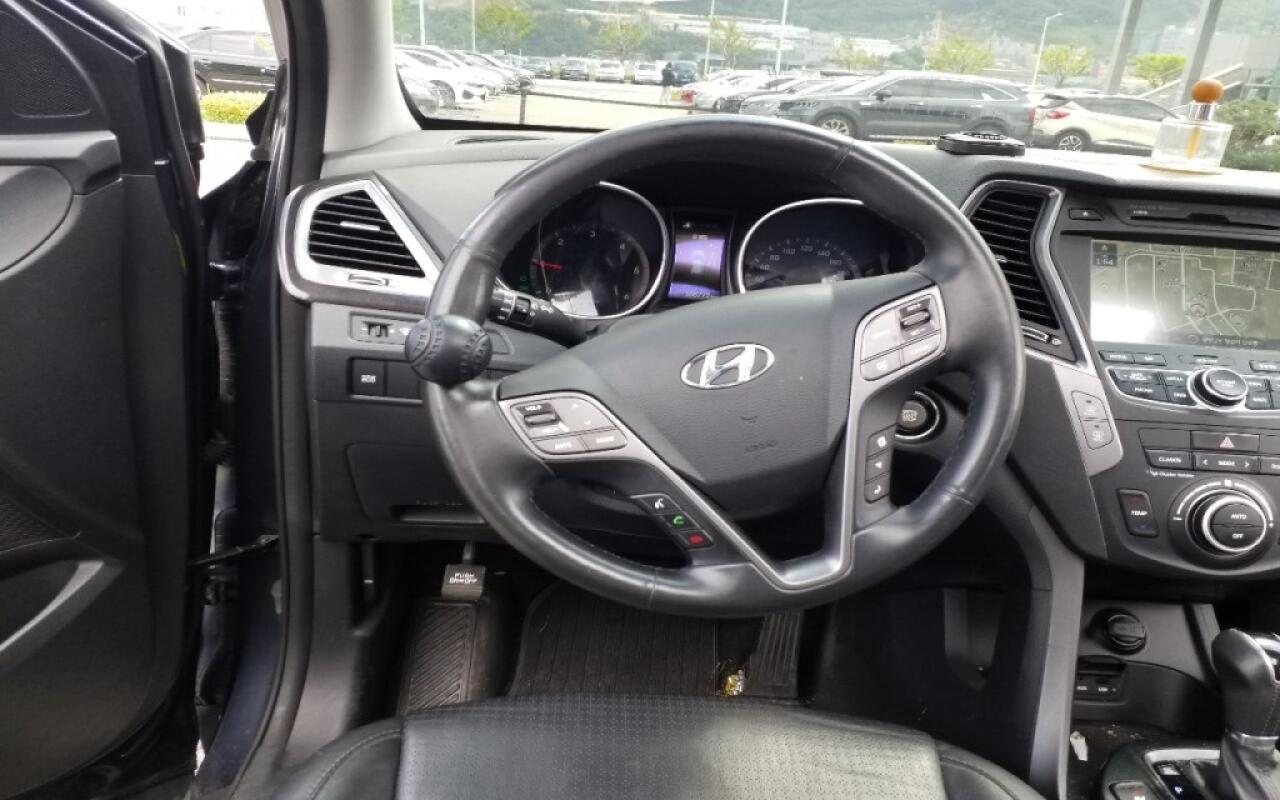 Hyundai SantaFe (2014)