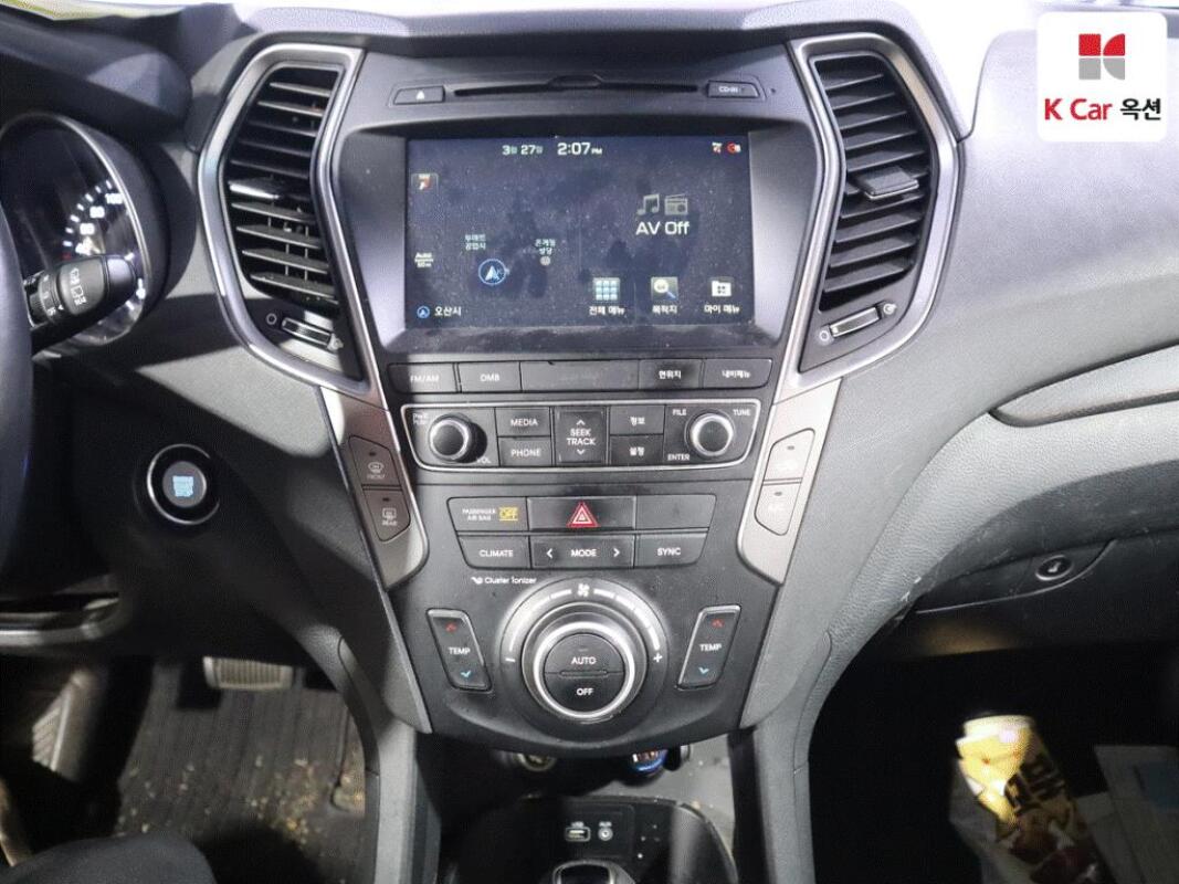 Hyundai SantaFe (2015)