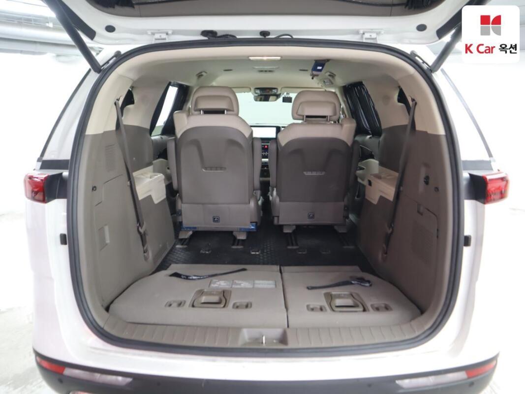 Kia Carnival (2022)