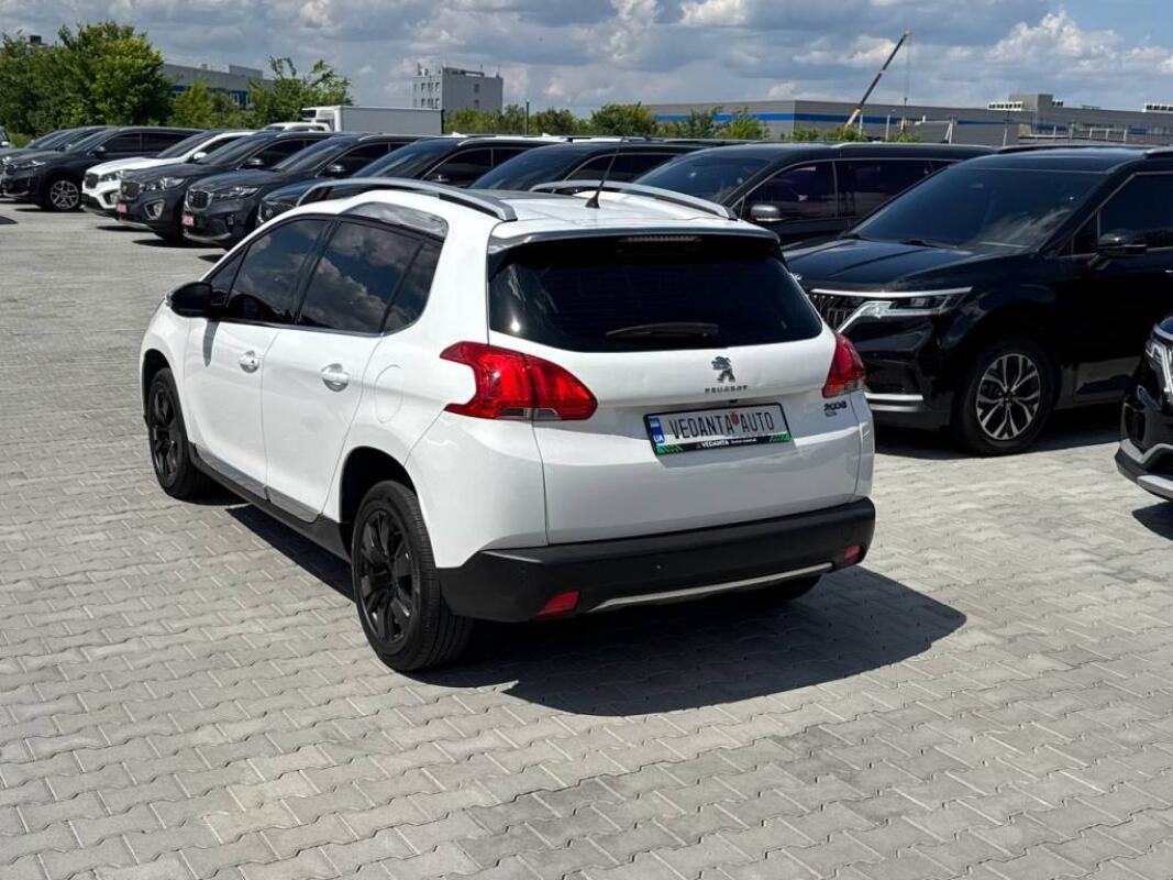 Peugeot 2008 (2015)