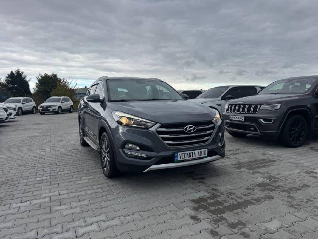 Hyundai Tucson (2016) Hyundai Tucson (2016)