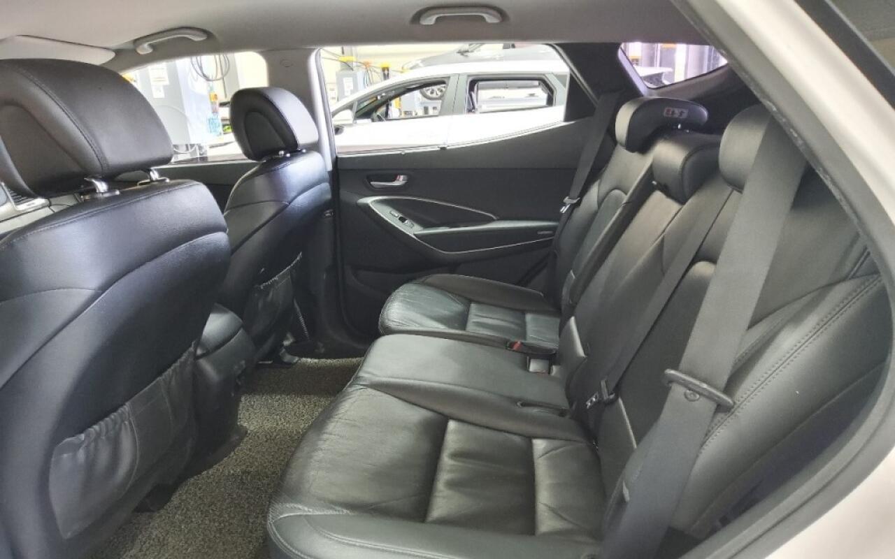 Hyundai SantaFe (2016)