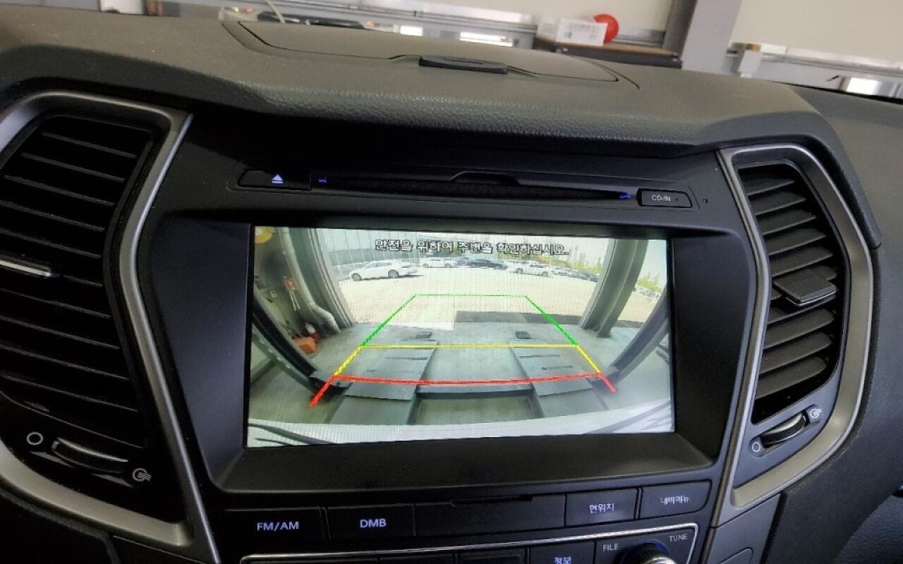 Hyundai SantaFe (2016)