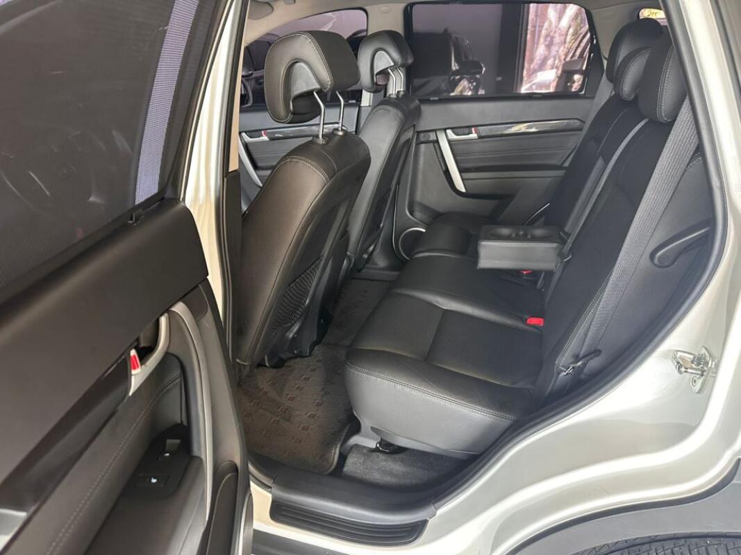 Chevrolet	Captiva (2015)