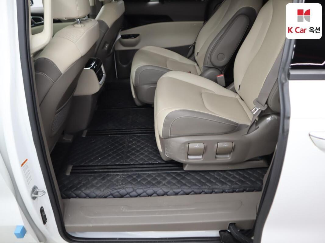 Kia Carnival (2022)