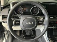 Kia Carnival (2023)