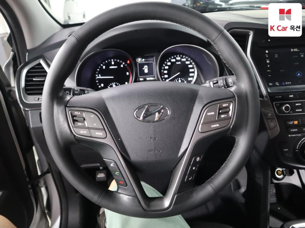 Hyundai Santa Fe (2017)