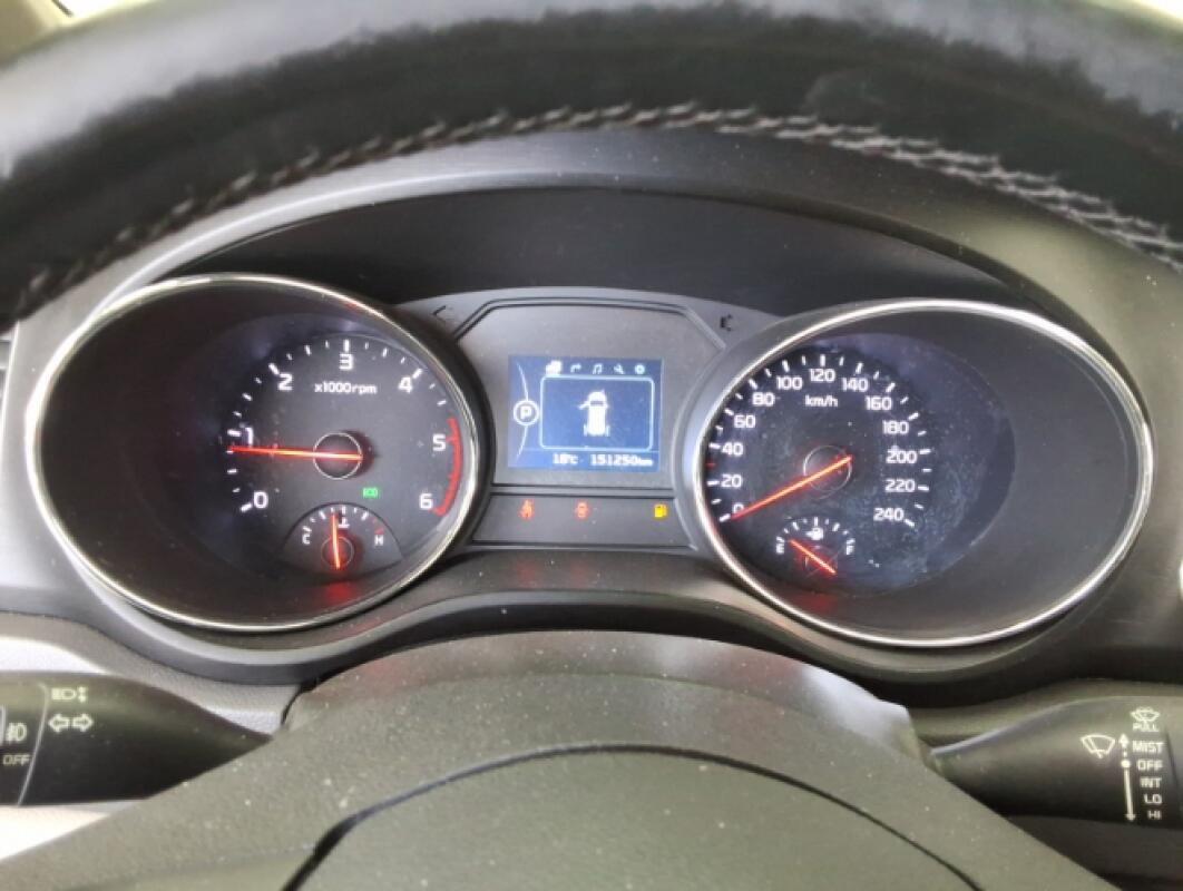 Kia Carnival (2016)