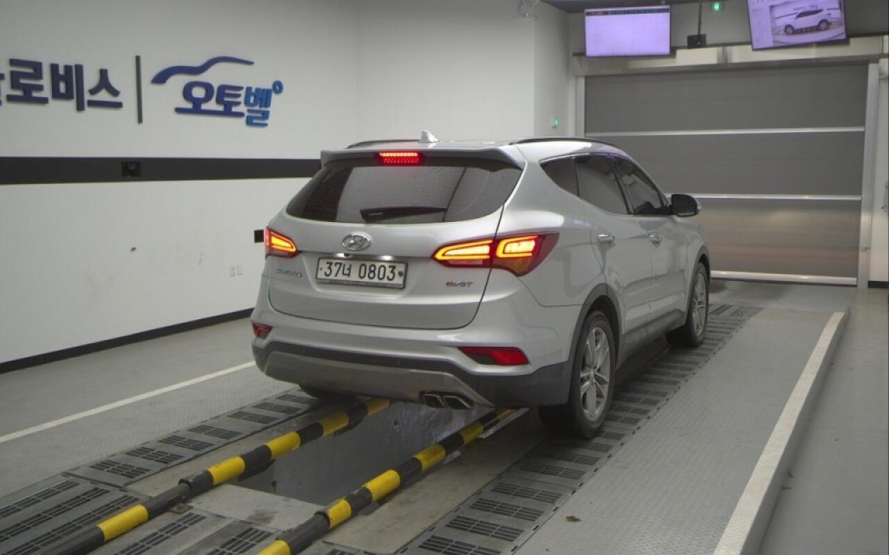 Hyundai SantaFe (2015)
