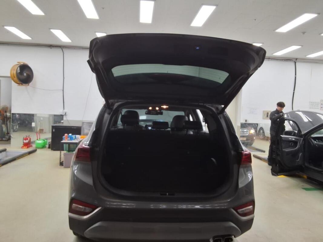Hyundai SantaFe (2018)