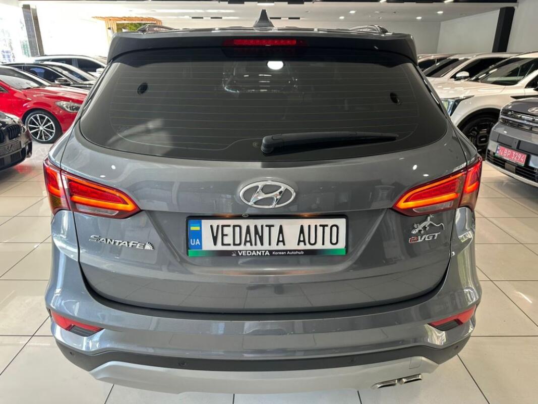 Hyundai SantaFe (2016)