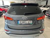 Hyundai SantaFe (2016)