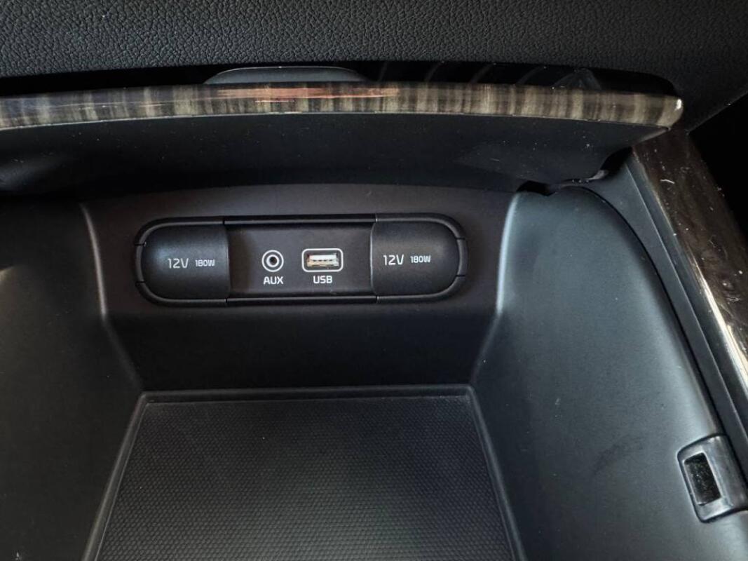 Kia Sorento (2019) Kia Sorento (2019)