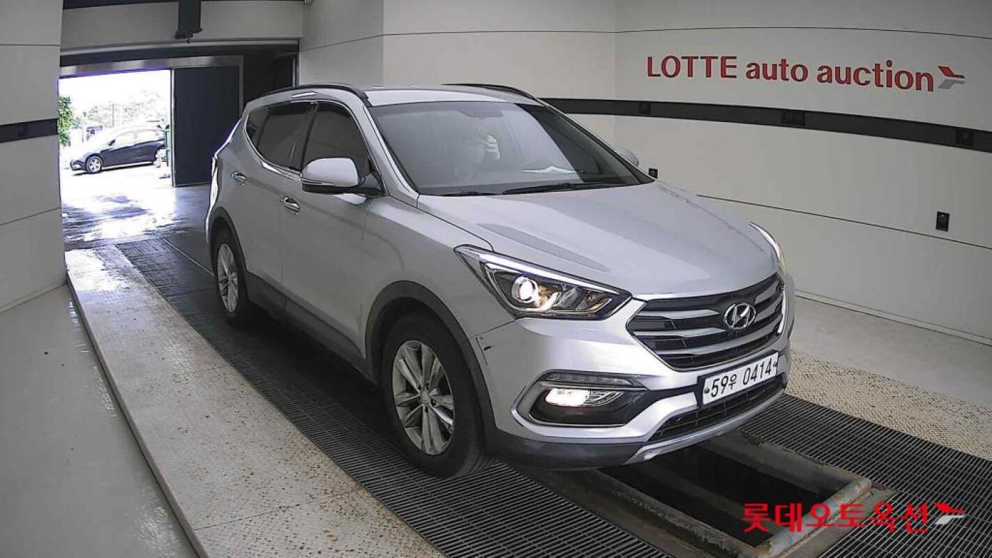 Hyundai SantaFe (2016)