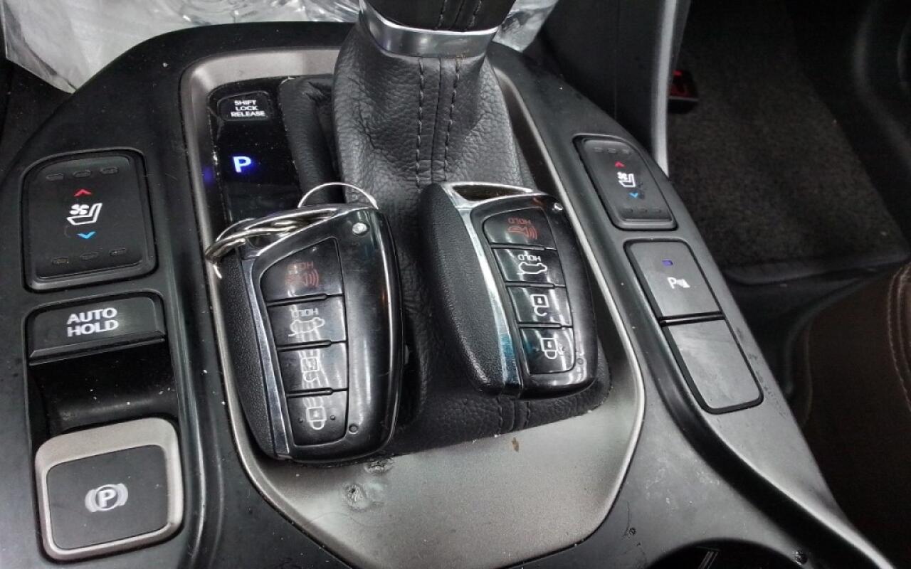 Hyundai SantaFe (2017)