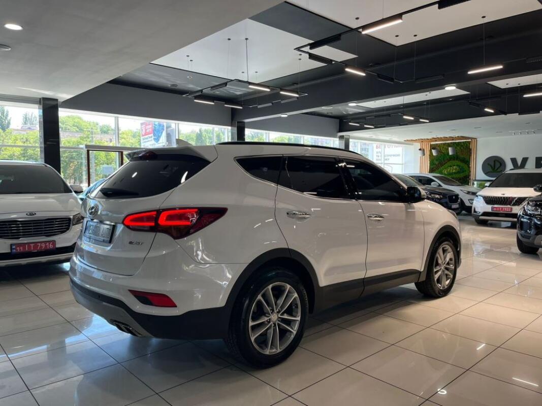 Hyundai SantaFe (2015)