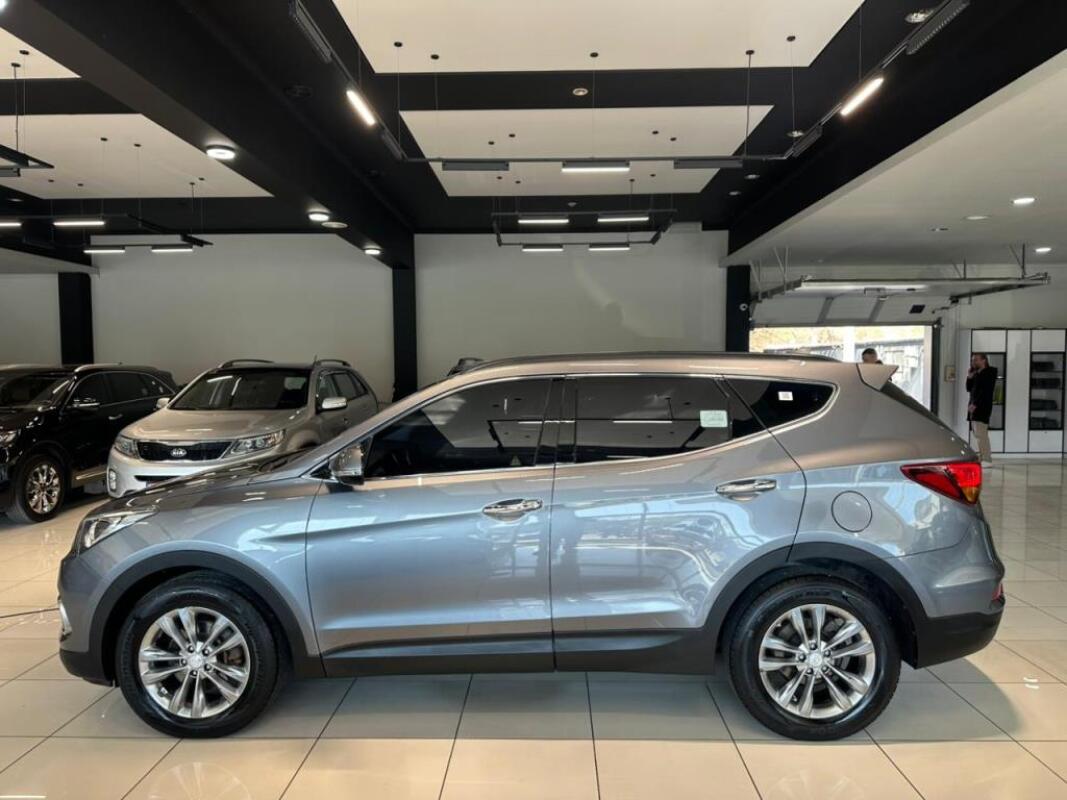 Hyundai SantaFe (2016)