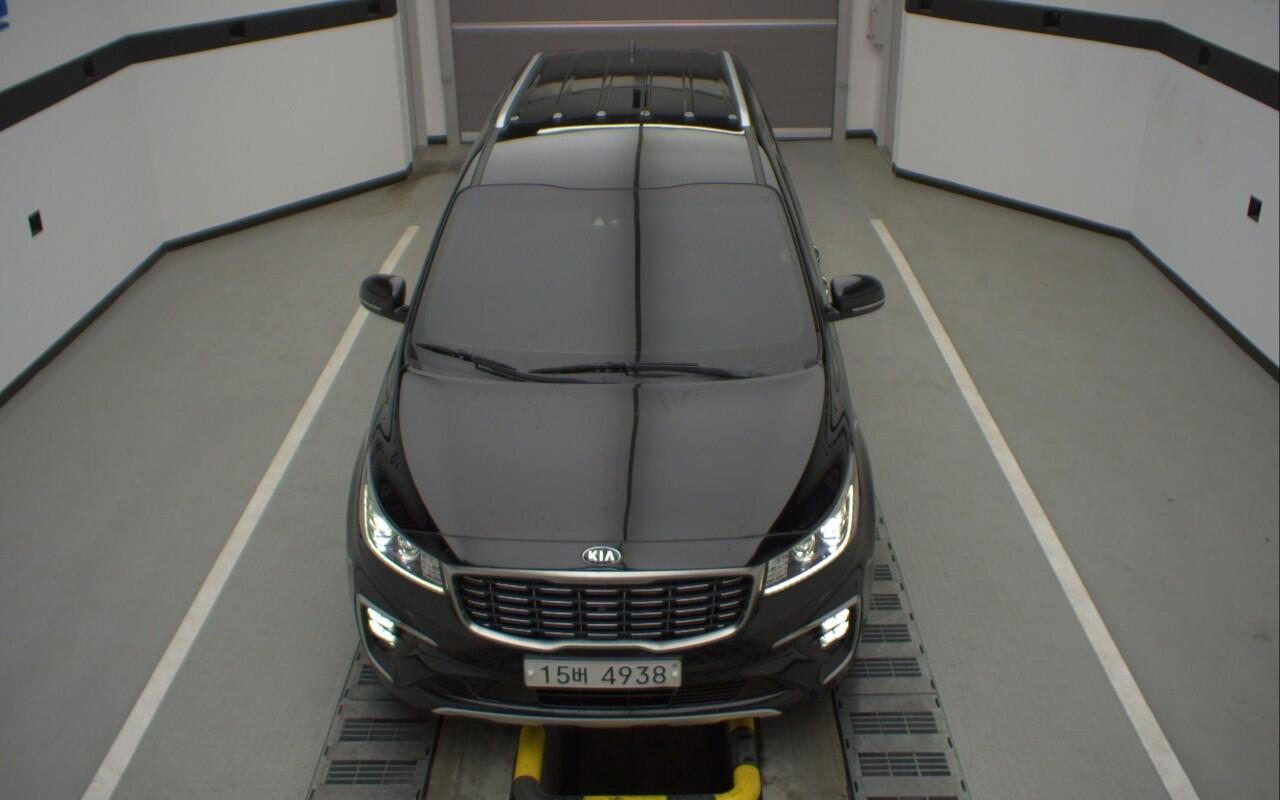 Kia Carnival (2018)