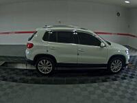 Volkswagen Tiguan (2015)