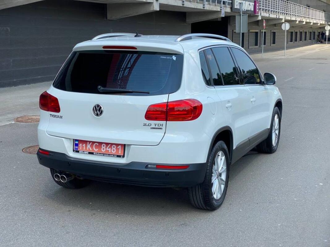 Volkswagen Tiguan (2014)