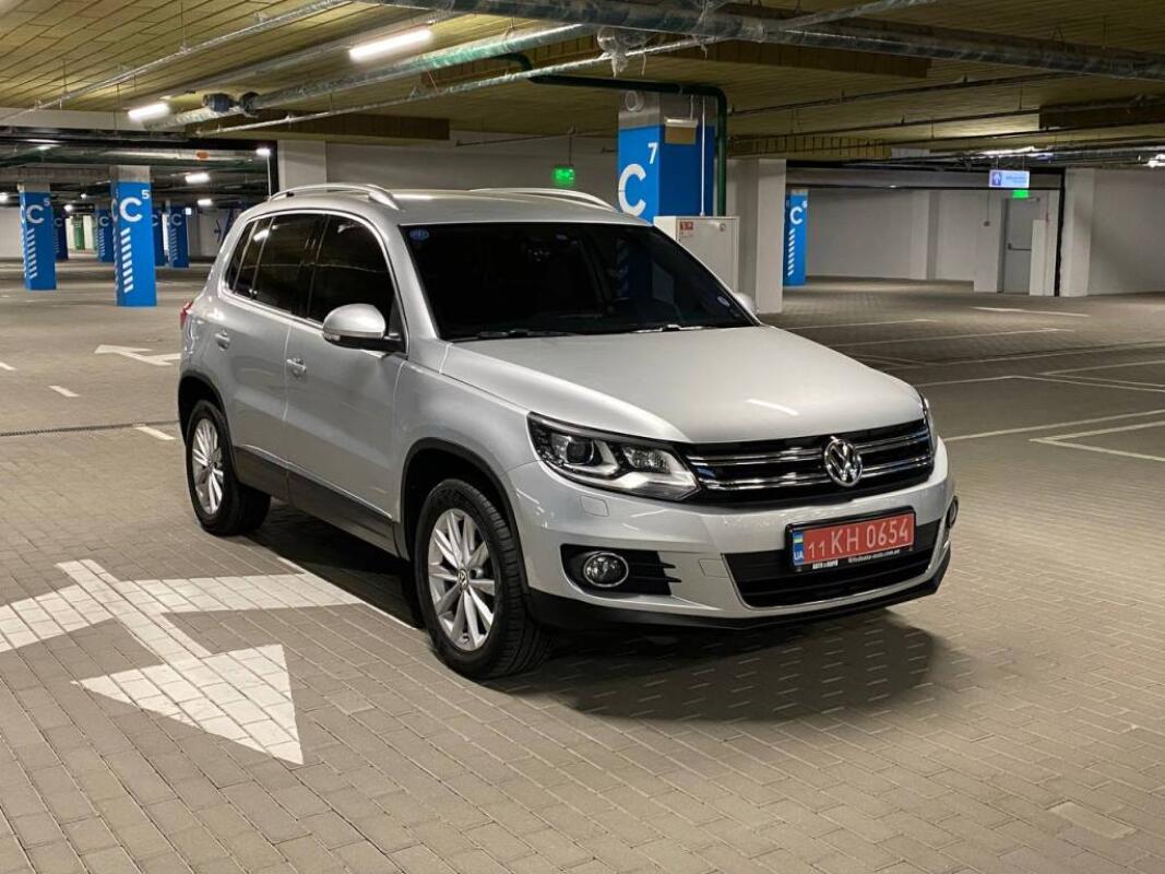 Volkswagen Tiguan (2015)