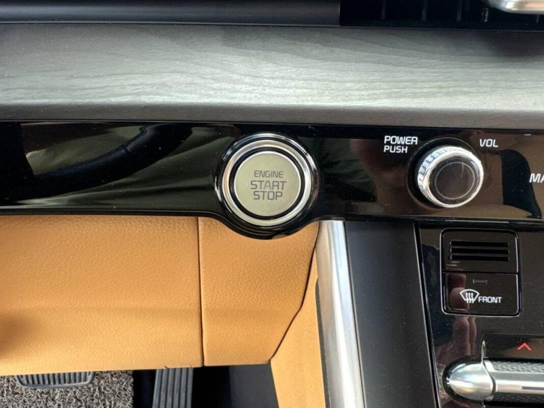 Kia Carnival (2021)
