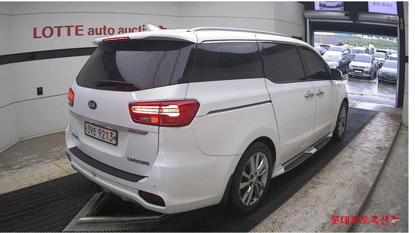 Kia Carnival (2018)