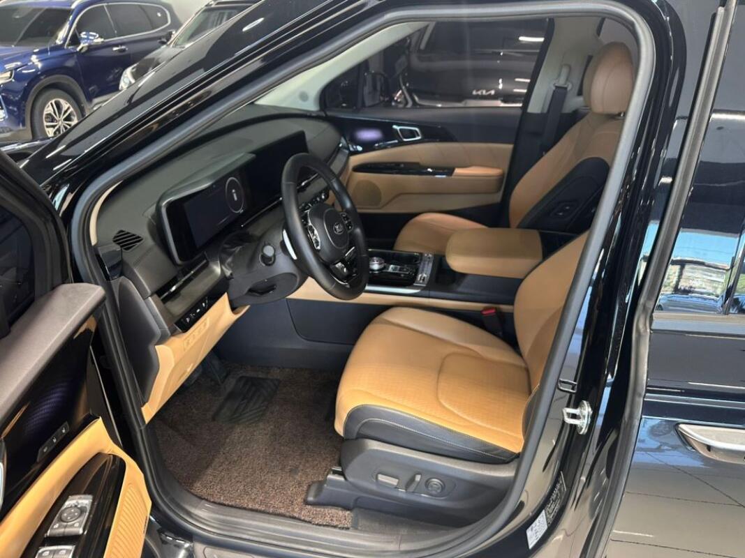 Kia Carnival (2021)