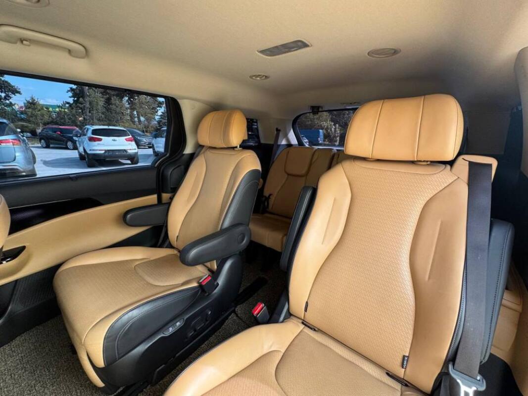Kia Carnival (2021)