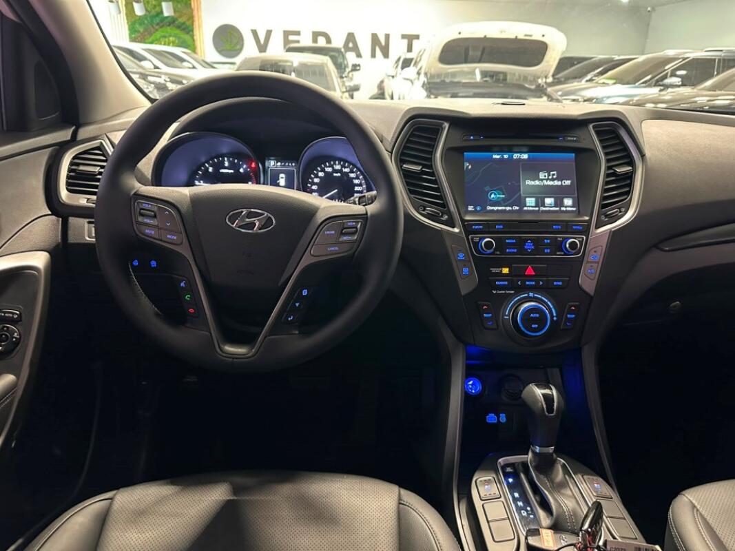 Hyundai SantaFe (2016)
