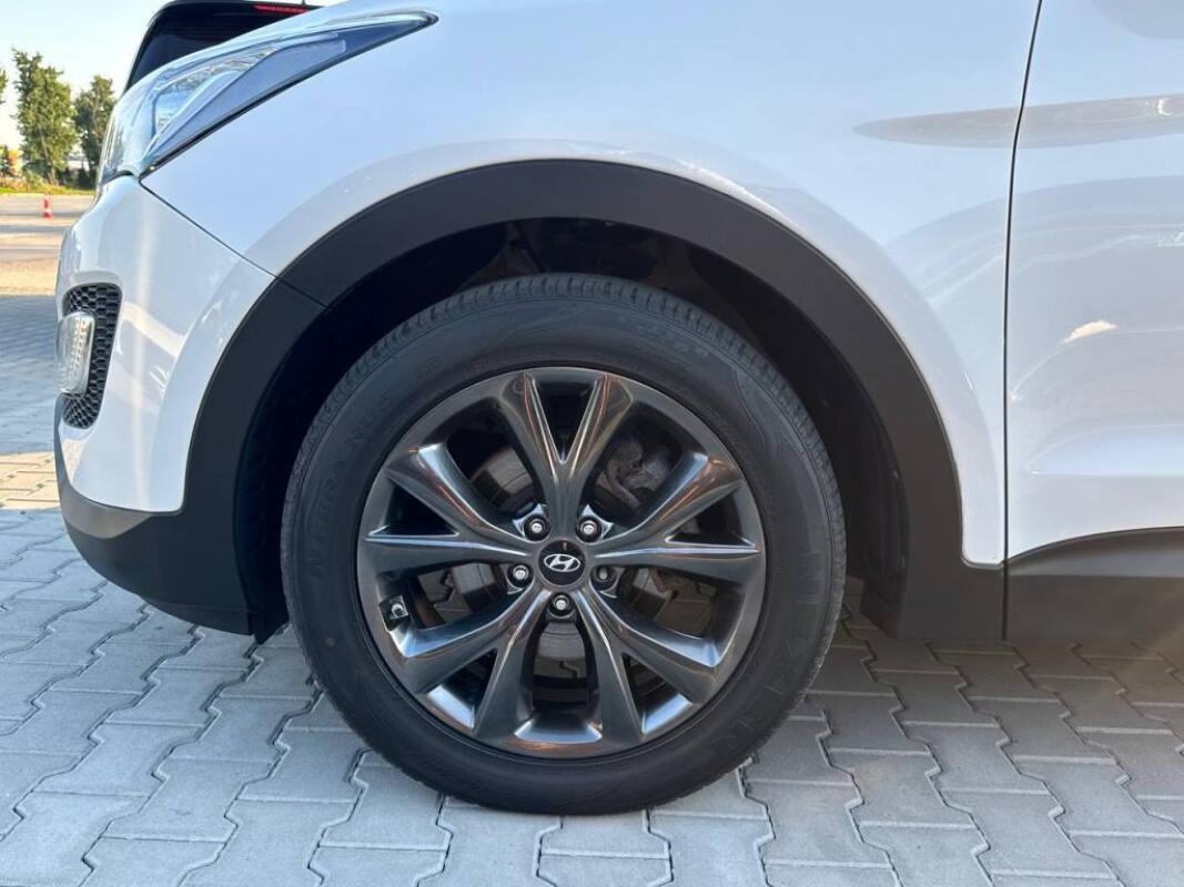 Hyundai SantaFe (2015)