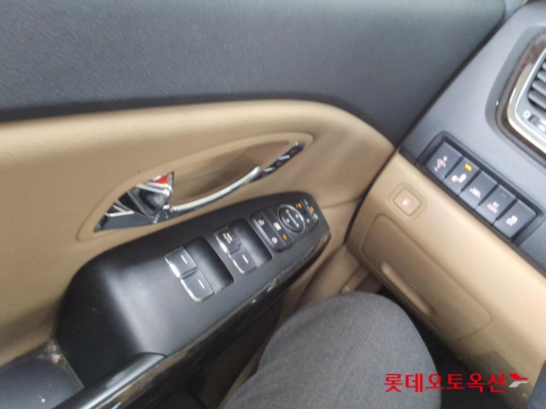 Kia Carnival (2020)