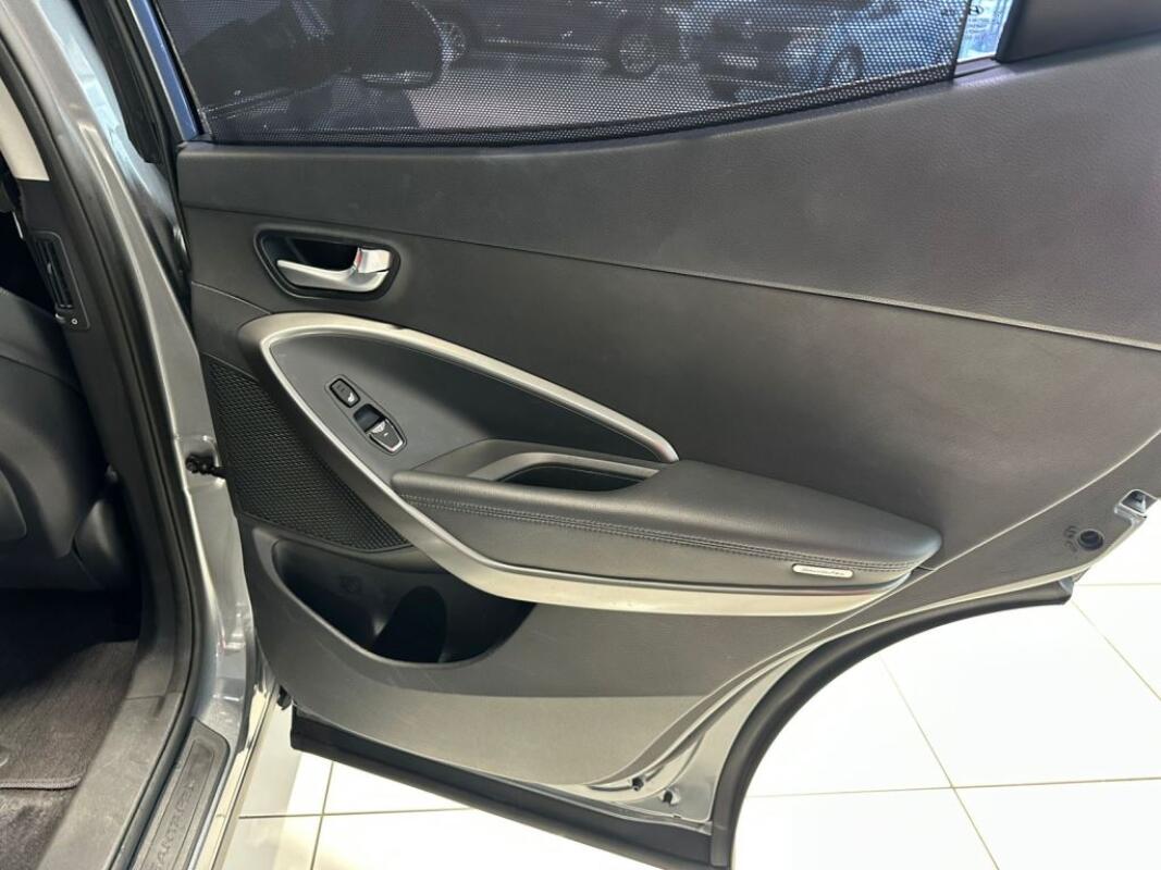 Hyundai SantaFe (2017)