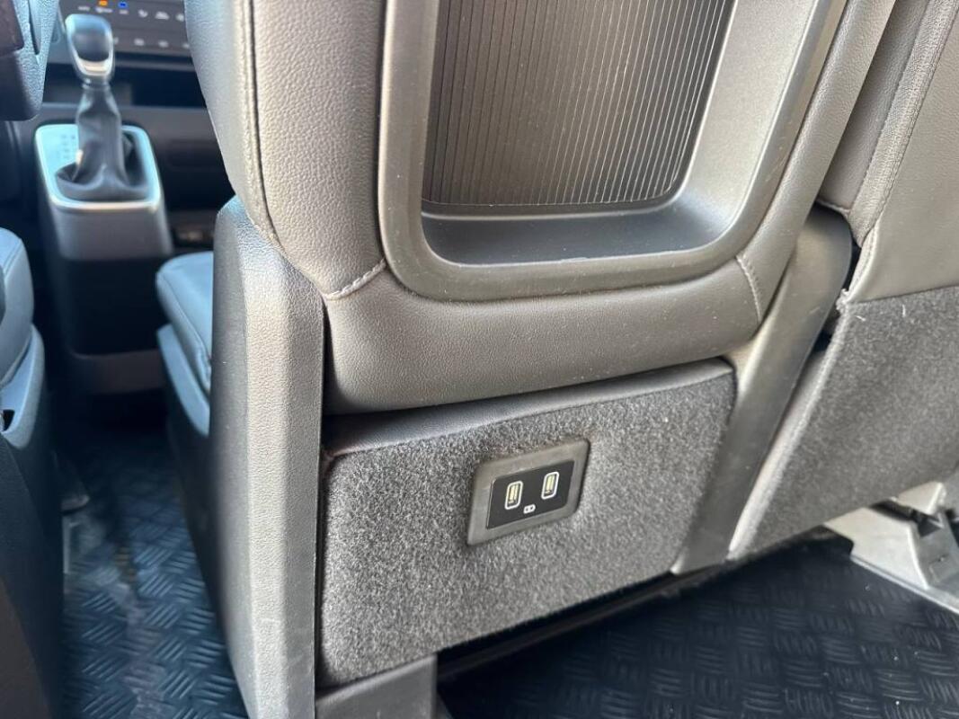 Hyundai Staria (2024)