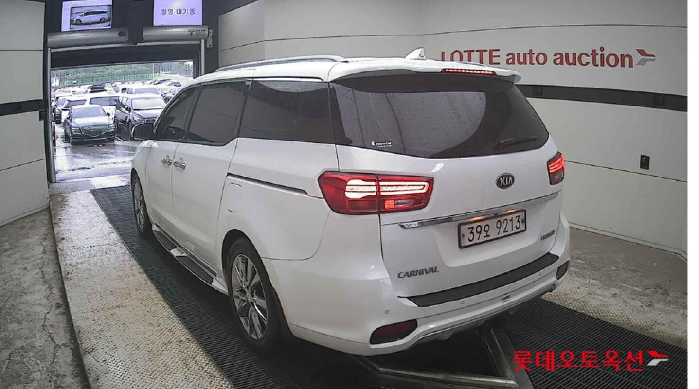Kia Carnival (2018)