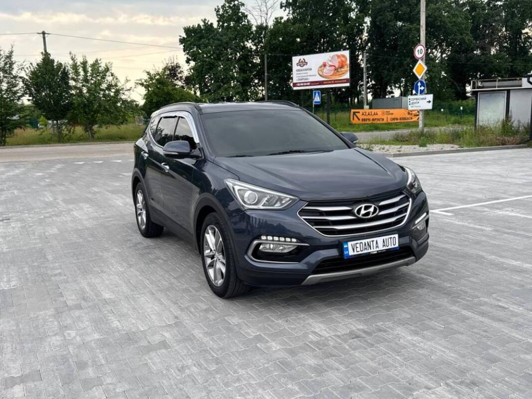 Hyundai SantaFe (2016)